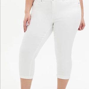 Torrid white denim jeans size 20